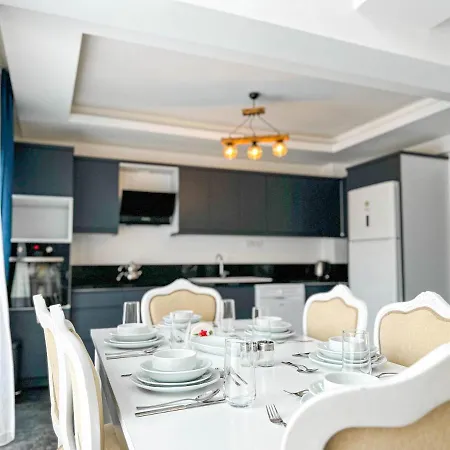 Villa Nokta Park K 4+1 Villa, Oezel Havuzlu